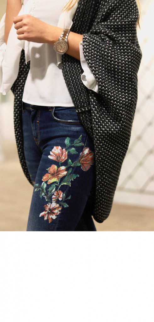 Outfit mit Print Jeans I Jeans mit Blumendruck