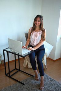 Businesslook bürooutfit für Sommer inspiration lange Hose Bluse Styling Tipps Fashion blogger modeblogger deutschland germany working day 9 to 5 job