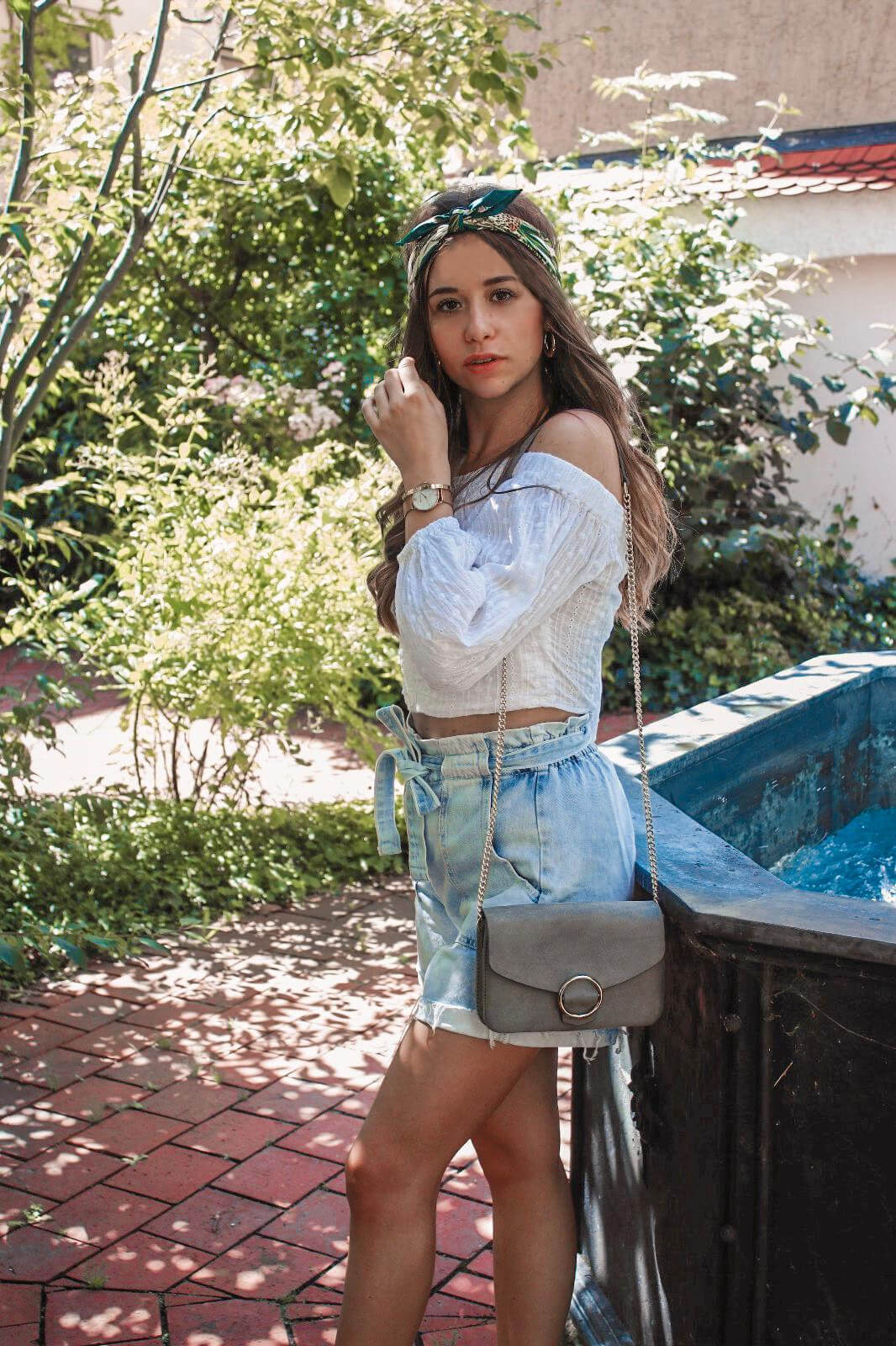 Outfit Inspiration – Paperbag Shorts kombinieren & Outfit Details (4)