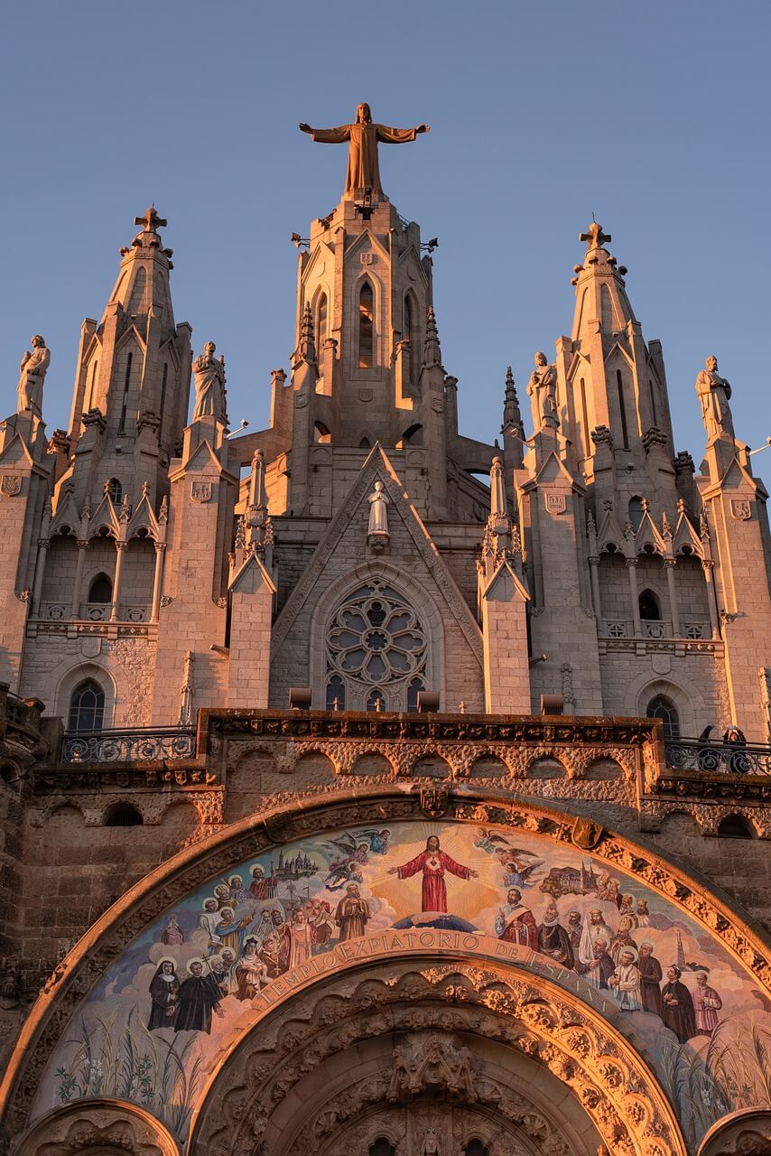 barcelona-3960606_1280