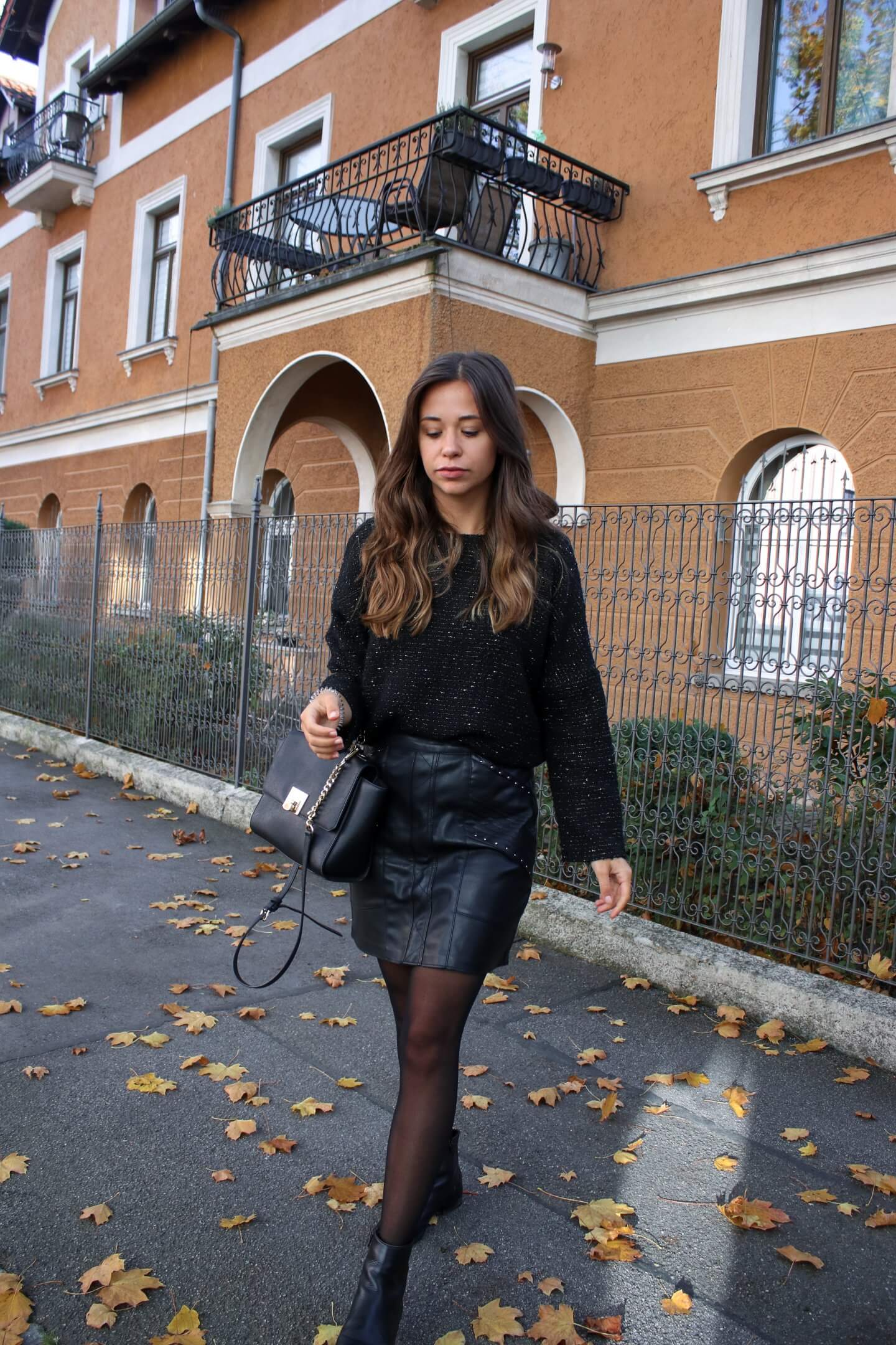 All Black Look– so stylen wir ein Outfit nur mit schwarzen Kleidungsstücken1