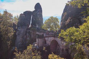 Basteibrücke Sächsische Schweiz – Wo parken, was mitbringen und weitere Tipps für deinen Ausflug zur Bastei