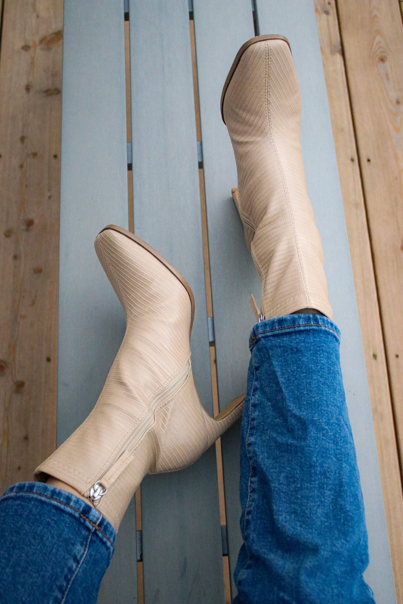 Bist du auf der Suche nach coolen Winterstiefeln- diese Boots sind der Trend im Winter6