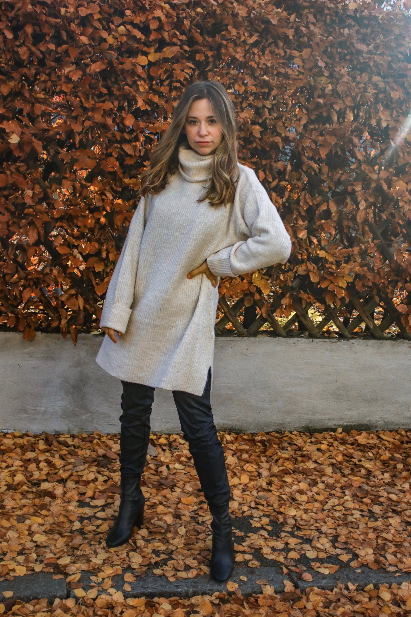 Mit diesem Fashion Teil siehst du im Herbst & Winter immer stylisch aus – Outfit Lederhose2
