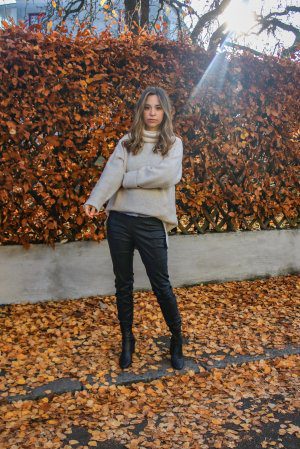 Mit diesem Fashion Teil siehst du im Herbst & Winter immer stylisch aus – Outfit Lederhose