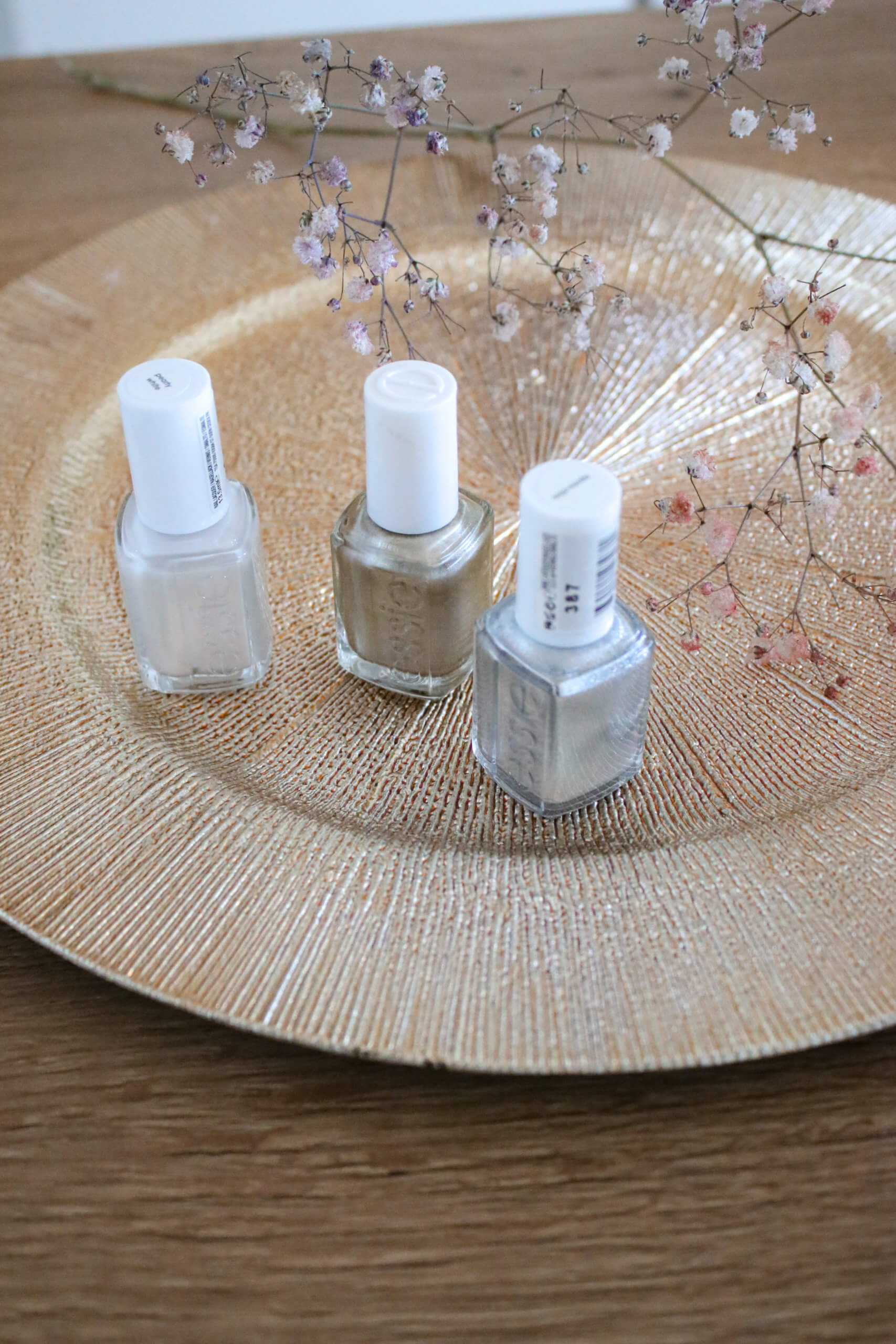 Essie Nagellack zum Valentinstag schenken – diese Nagellackfarben sind Top13