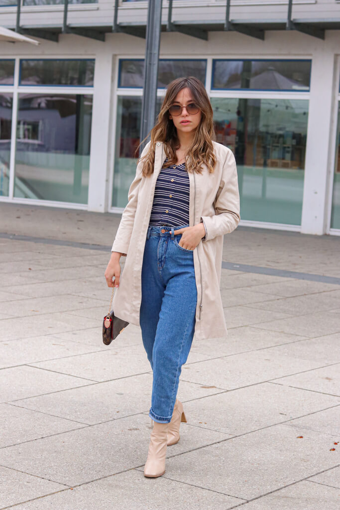 Mom Jeans Outfit - Mein Outfit mit Mom Jeans und High Heel Boots3